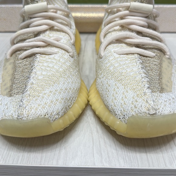 YEEZY boost 350 shoes - Picture 6 of 6